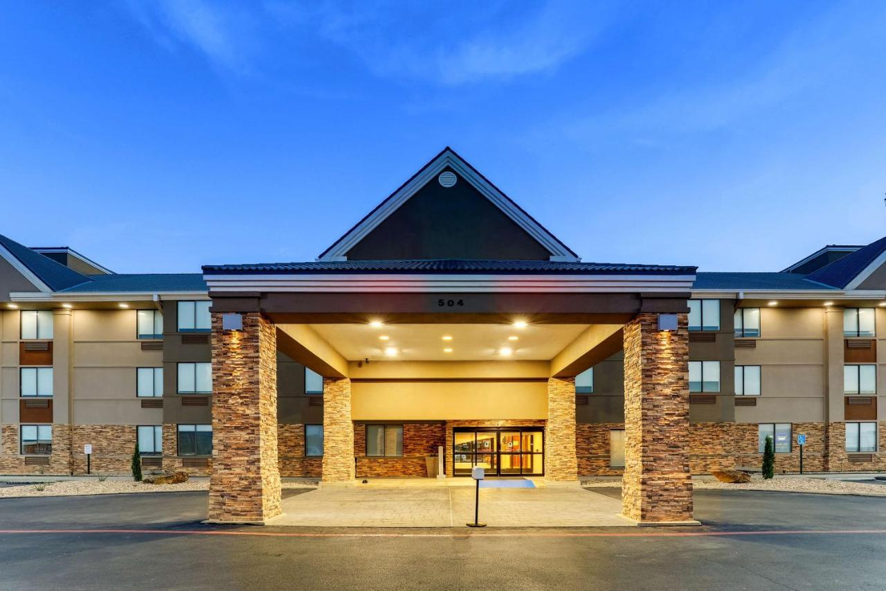 Best Western Plus Riata Hotel Brownwood Exterior photo